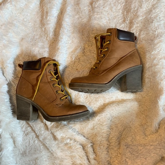 Heeled Hiking Boots - Picture 1 of 5